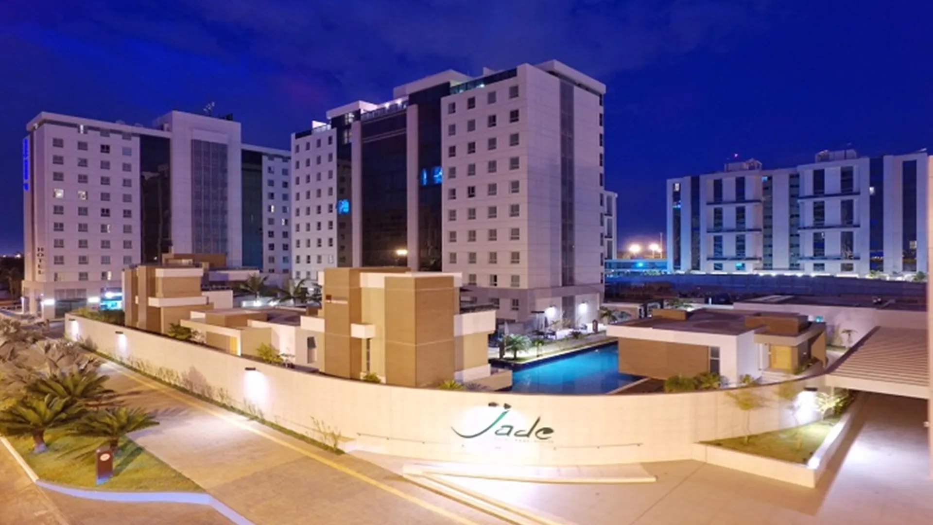 Jade Hotel Brasilia 5*,